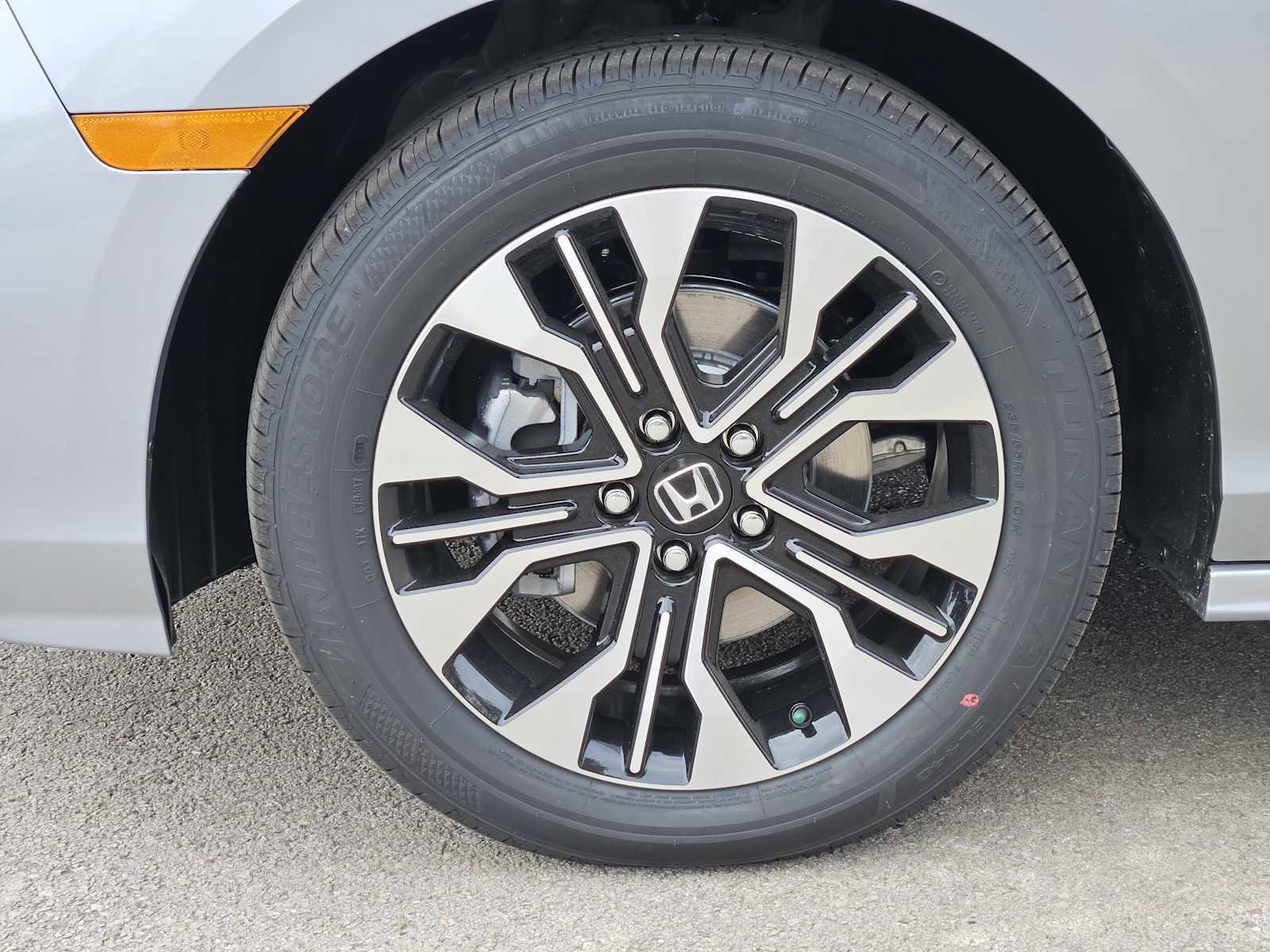 New 2026 Honda Odyssey Elite image 8