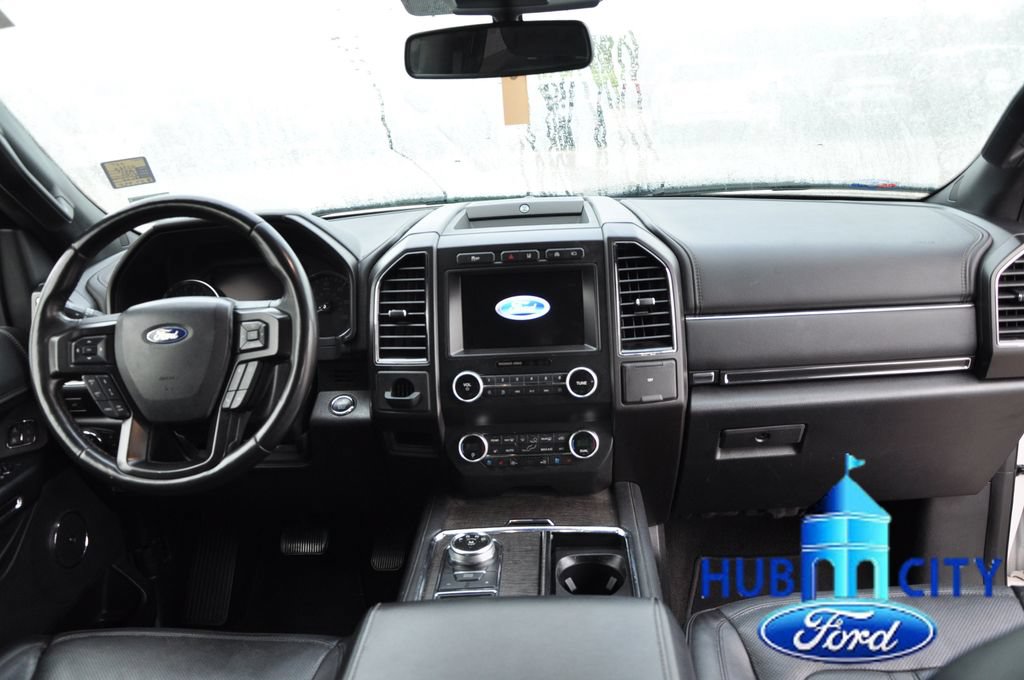 Used 2019 Ford Expedition Limited w/ Equipment Group 302A RWD image 18