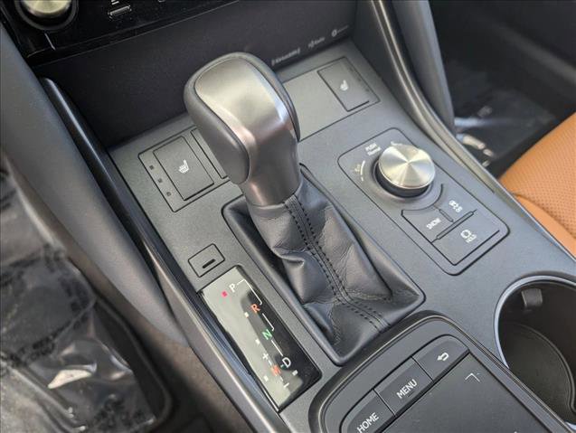 Used 2025 Lexus IS 350 F Sport RWD image 12