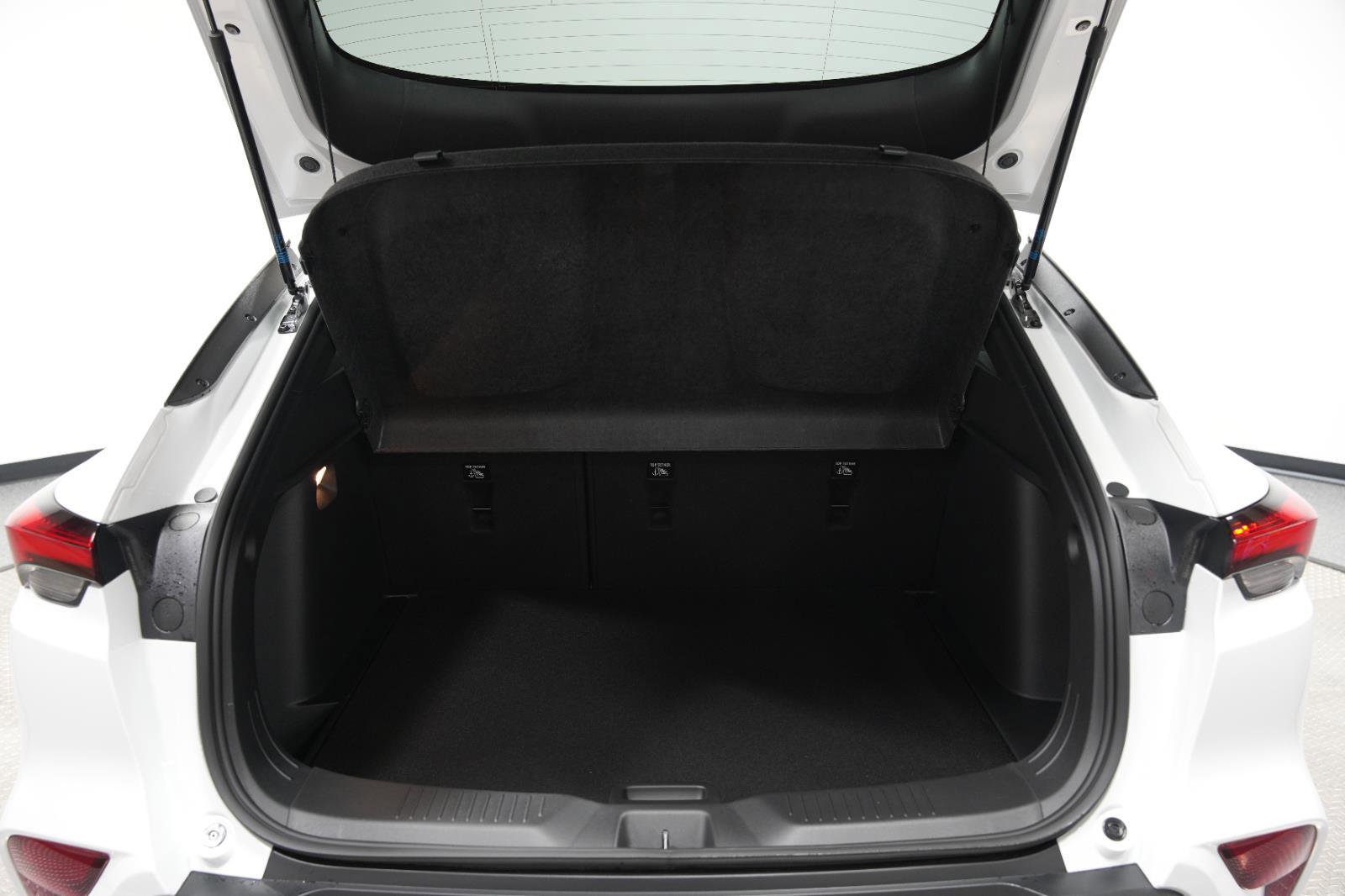 New 2025 Buick Envista Preferred image 13