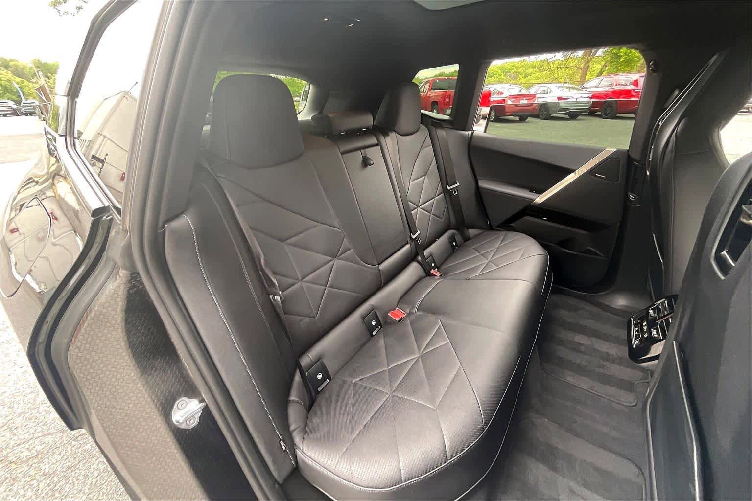 Certified 2023 BMW iX xDrive50 w/ Convenience Package AWD/4WD image 19