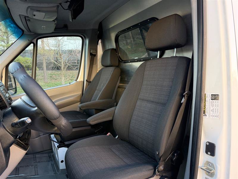Used 2017 Mercedes-Benz Sprinter 2500 image 49