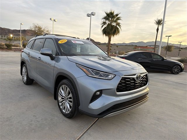 Certified 2022 Toyota Highlander Platinum image 3