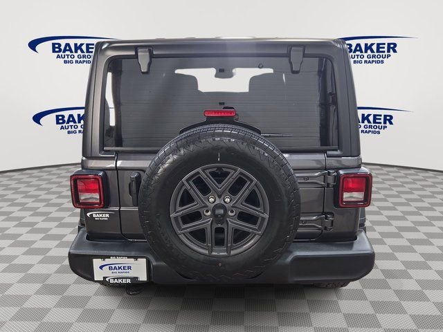 Used 2024 Jeep Wrangler Sport S image 4