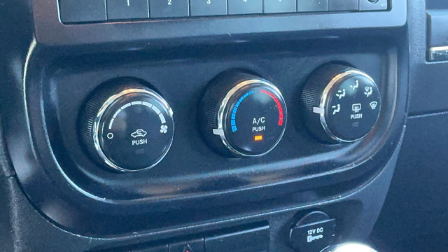 Used 2015 Jeep Patriot Sport w/ Power Value Group FWD image 15
