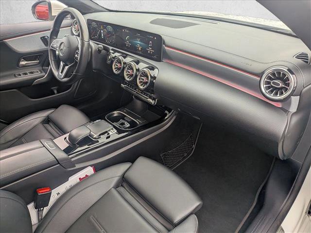 Used 2020 Mercedes-Benz CLA 250 image 21