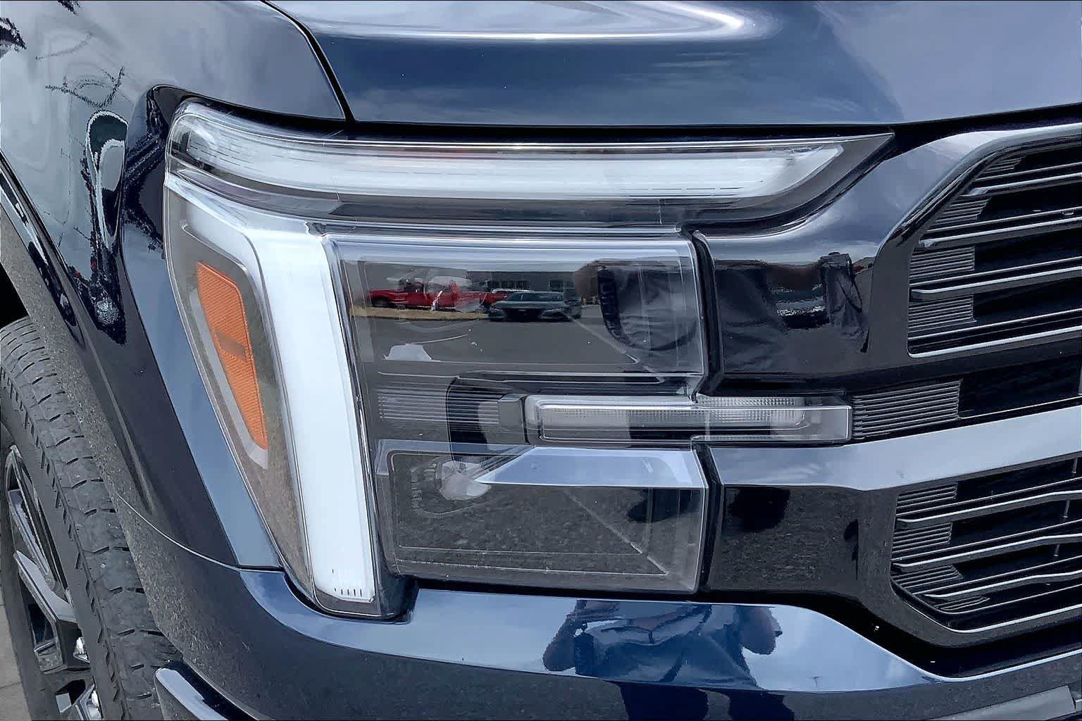 Certified 2025 Ford F150 Platinum AWD/4WD image 27