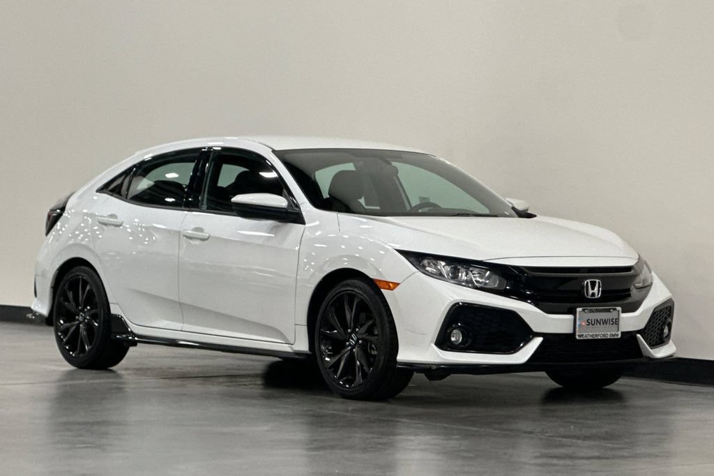 Used 2018 Honda Civic Sport image 2