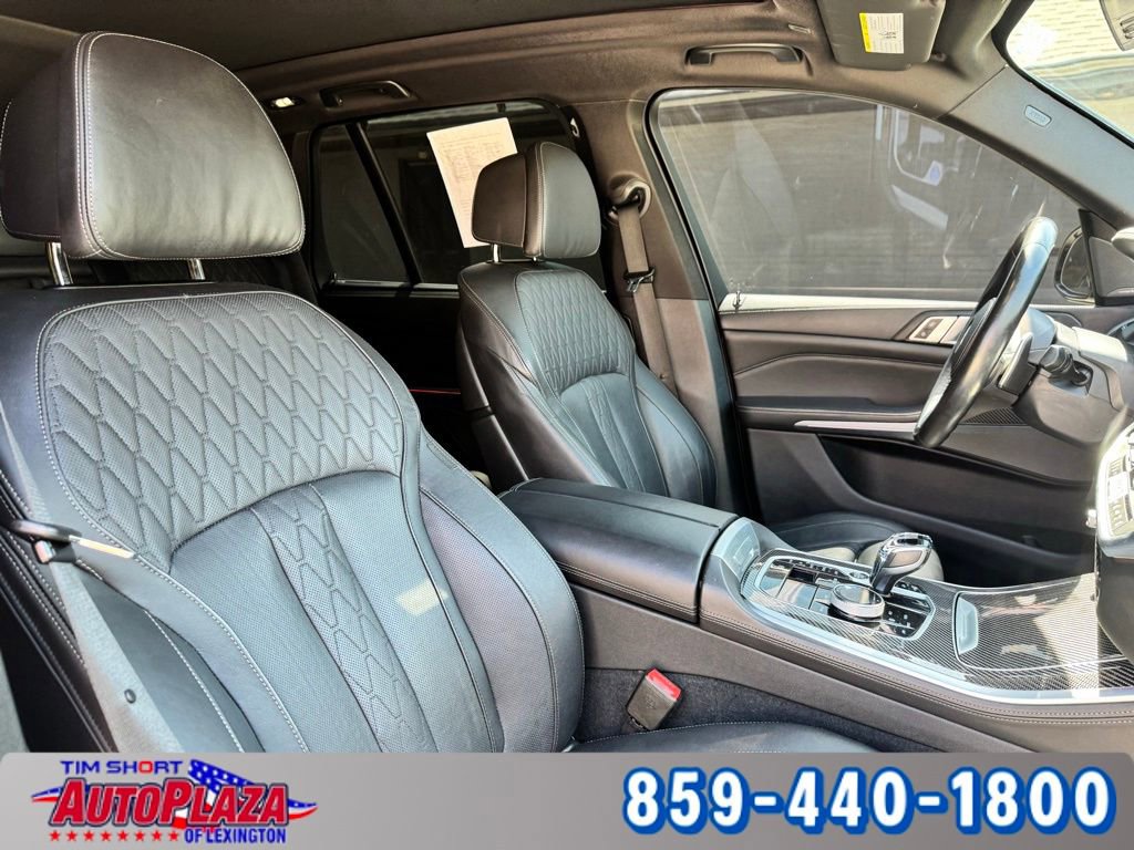 Used 2022 BMW X5 M50i w/ Executive Package image 42
