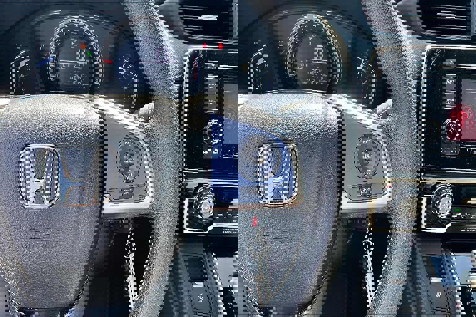 Used 2017 Honda CR-V LX image 23