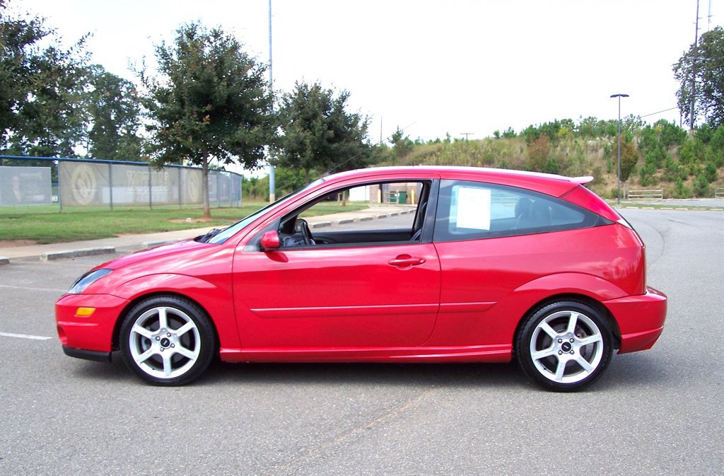 Used 2004 Ford Focus SVT image 5