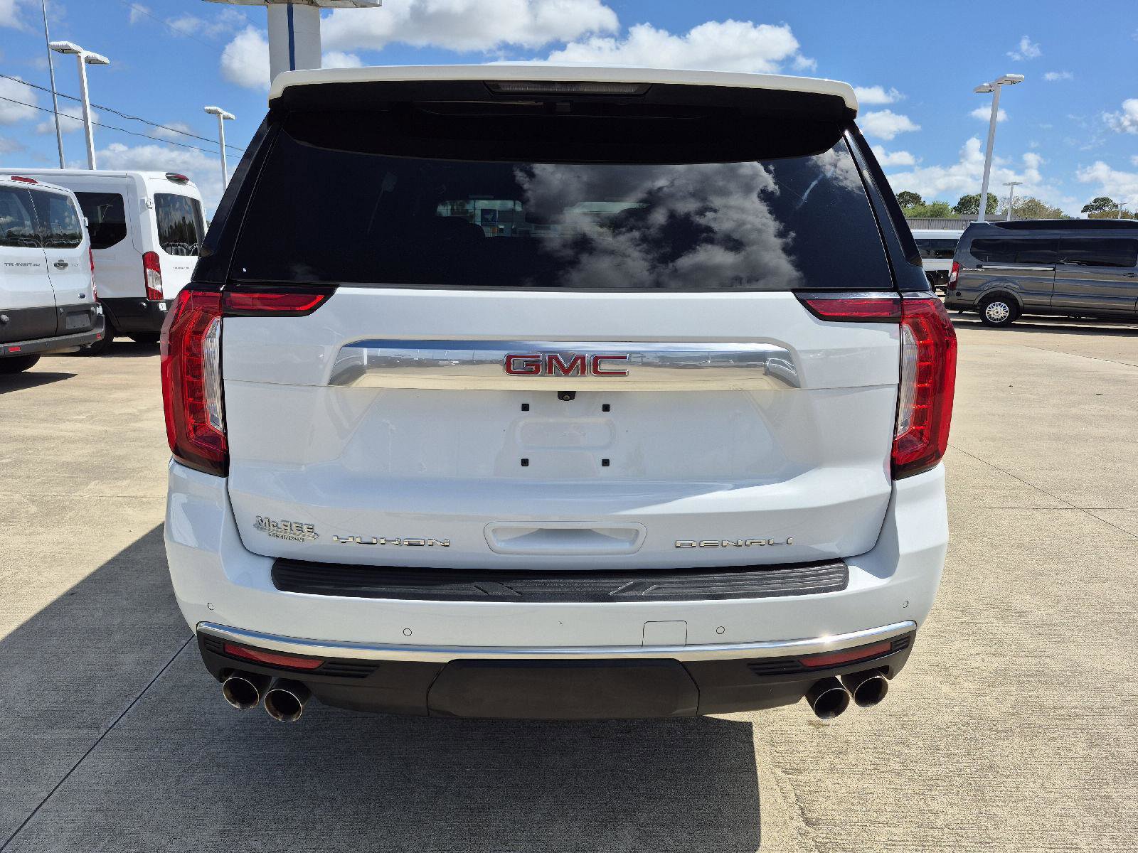 Used 2023 GMC Yukon Denali w/ LPO, Floor Liner Package image 21