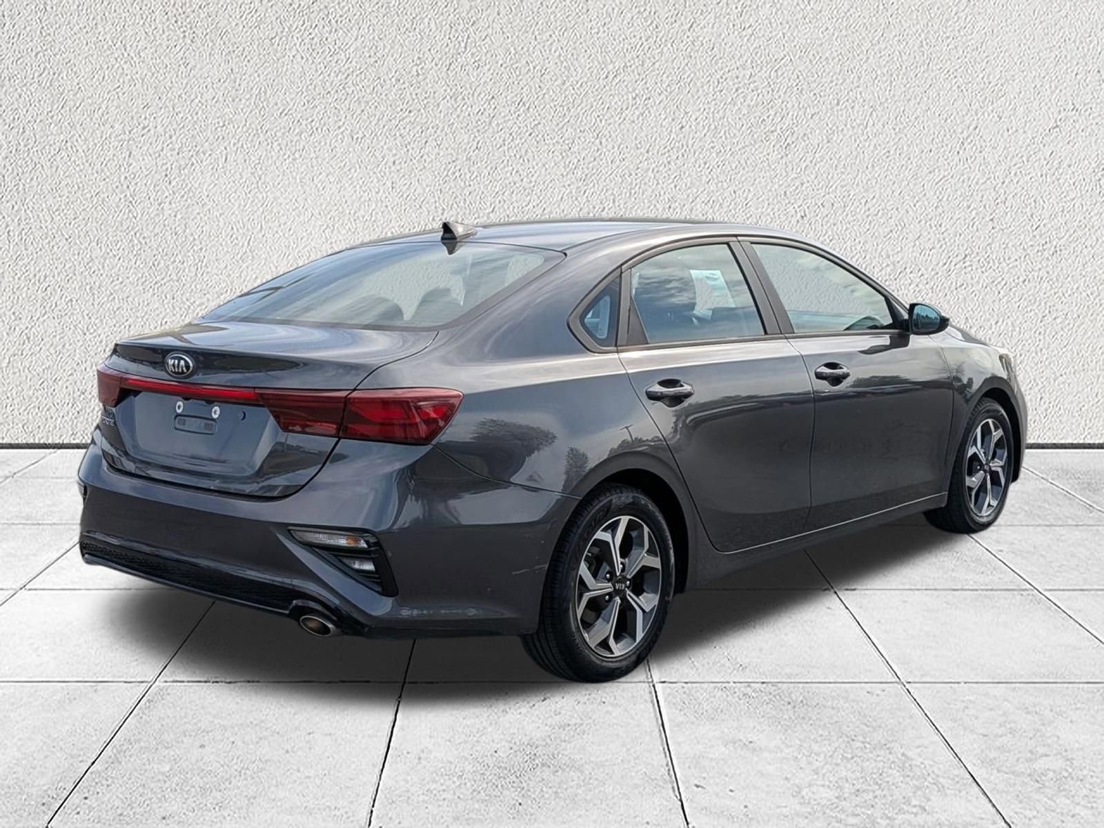 Used 2021 Kia Forte LXS image 3