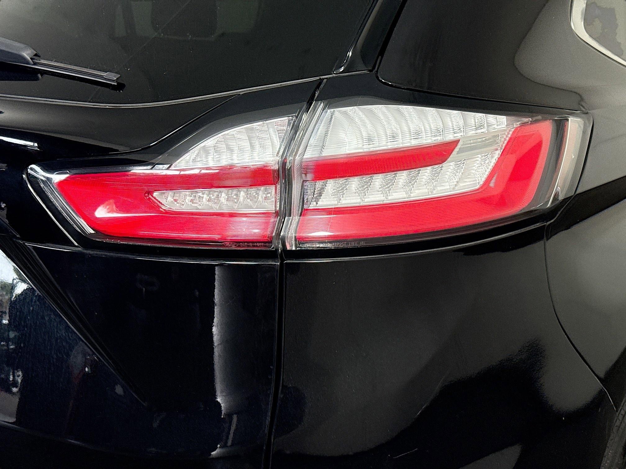 Used 2023 Ford Edge SEL image 34