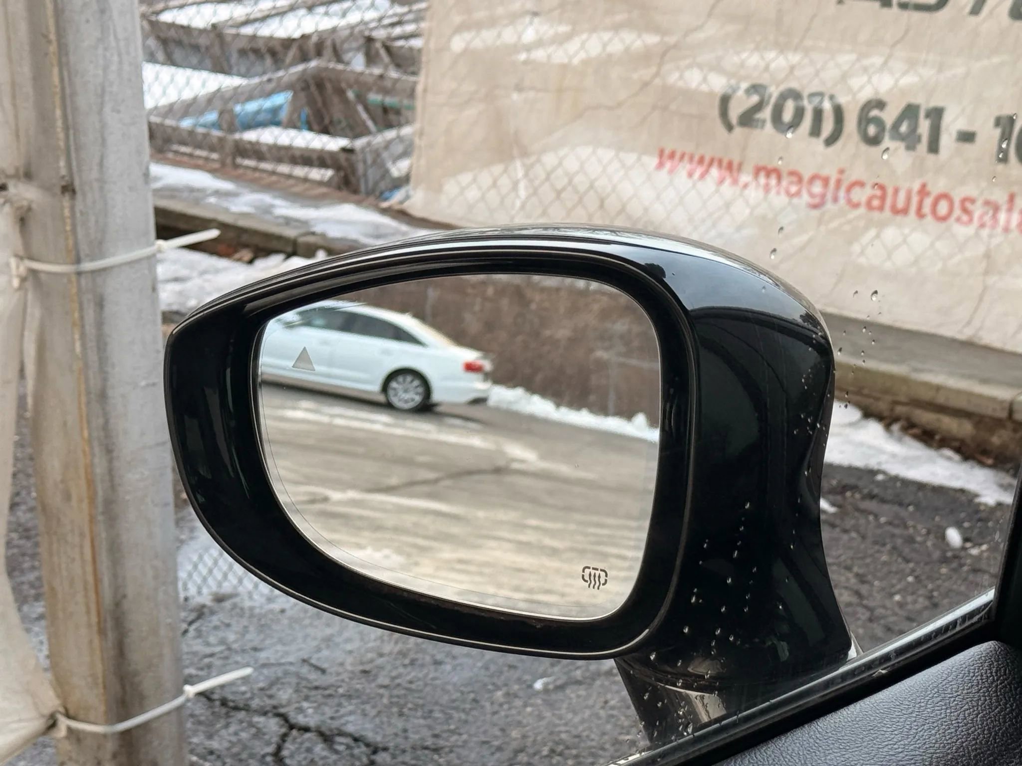 Used 2020 Chrysler Pacifica Limited w/ Advanced Safetytec Group image 34