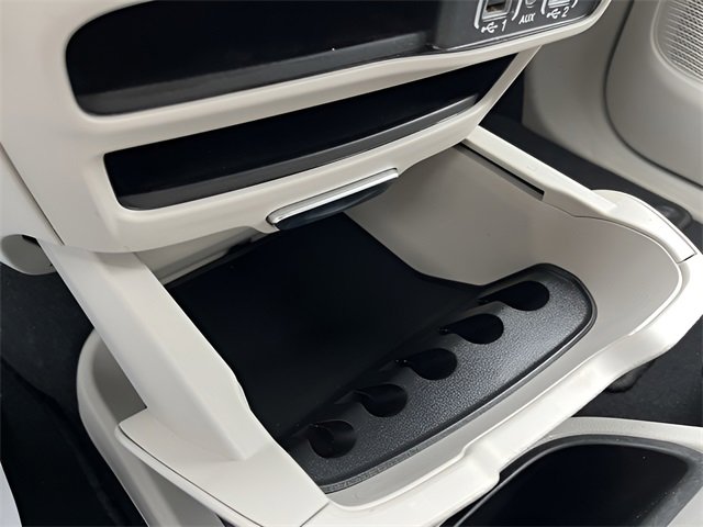 Used 2024 Chrysler Pacifica Touring-L image 47