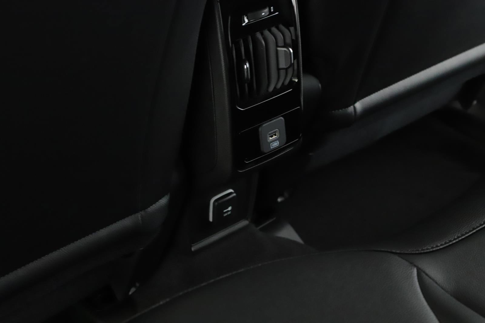 New 2026 Jeep Compass Limited w/ Sun, Sound & Navigation Group image 6