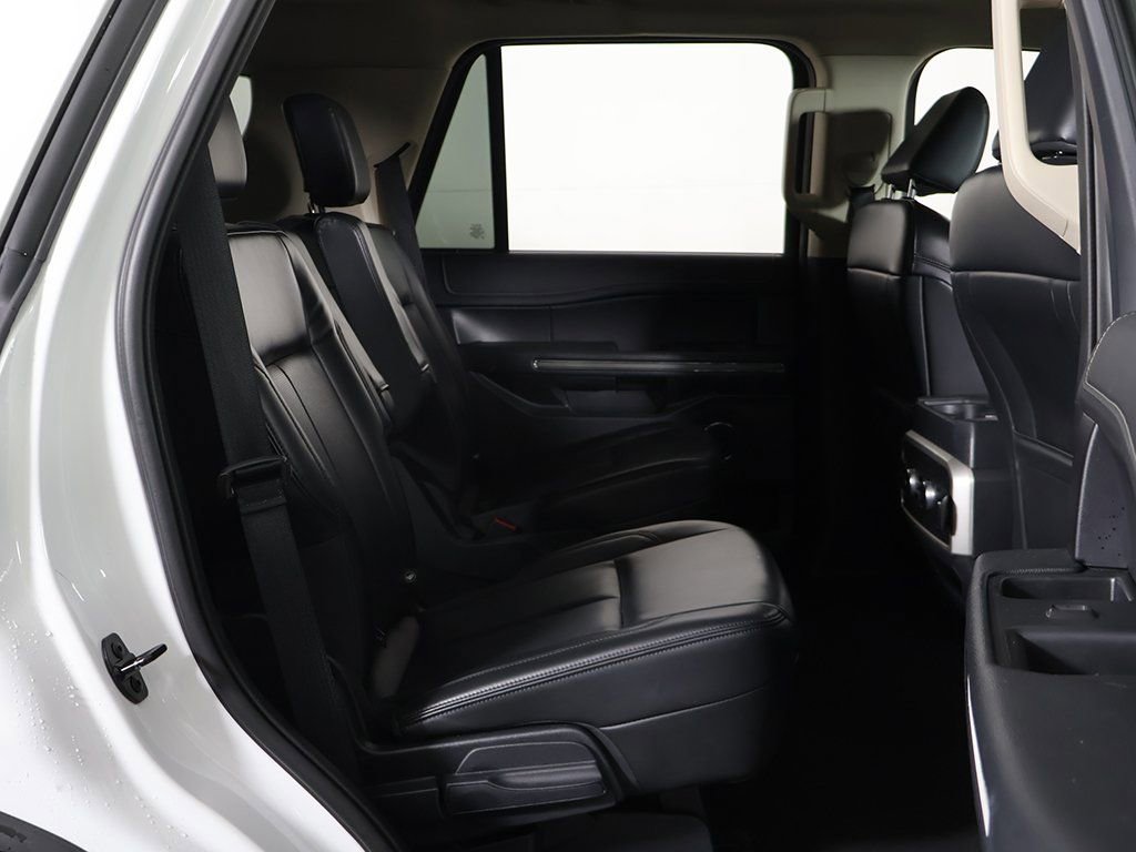 Used 2023 Ford Expedition XLT image 33