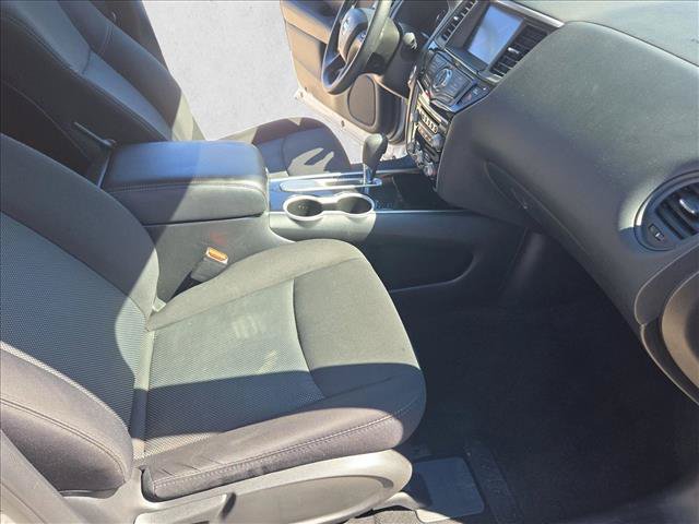 Used 2020 Nissan Pathfinder S FWD image 22