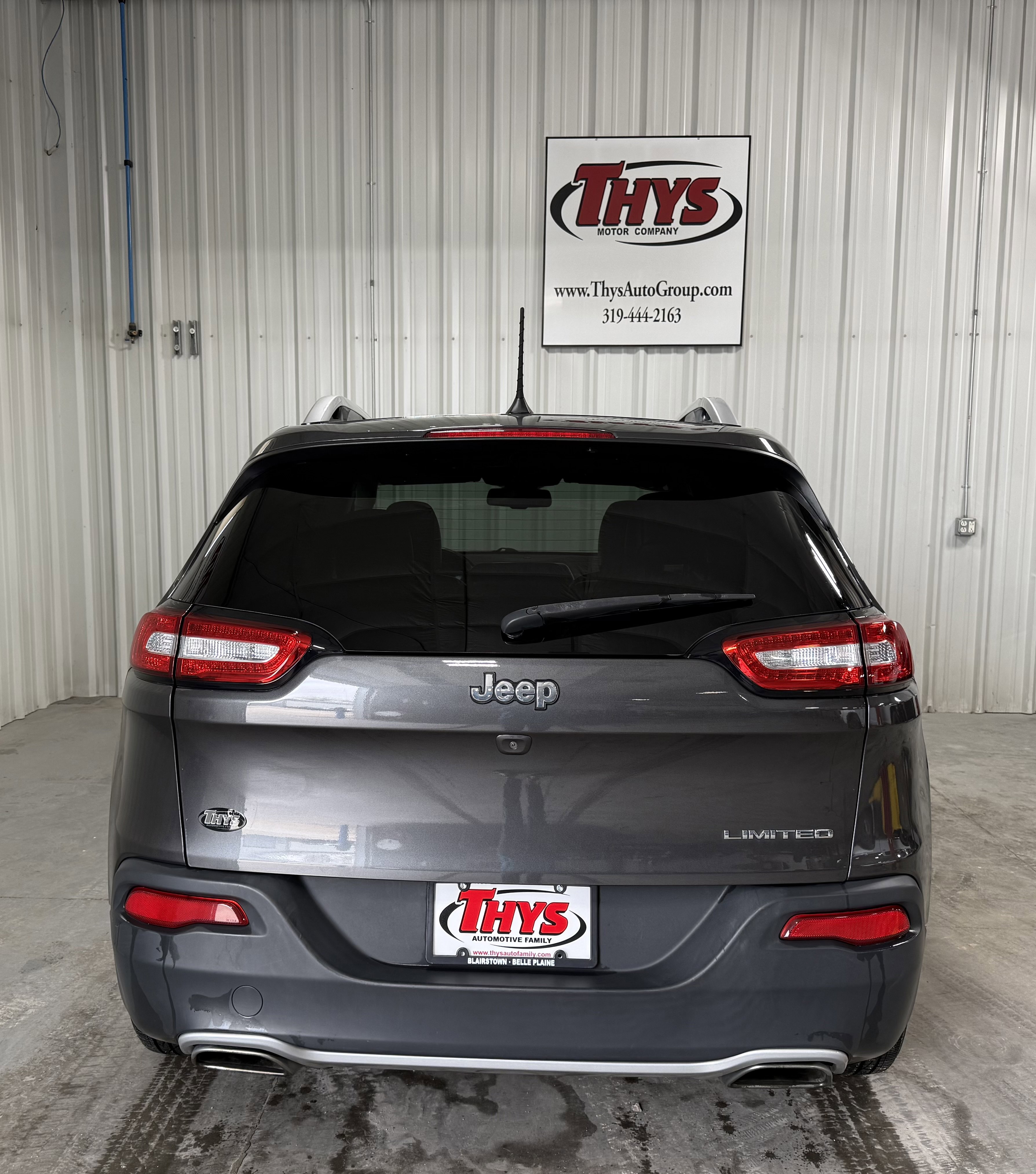 Used 2017 Jeep Cherokee Limited FWD image 4