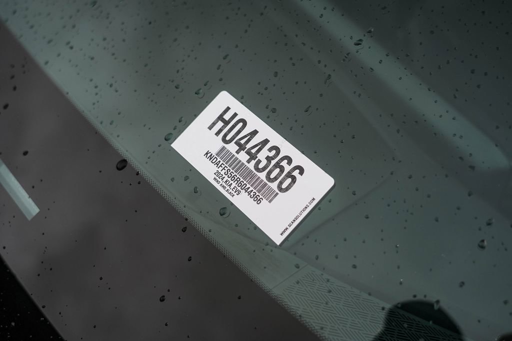 Used 2024 Kia EV9 Wind image 28