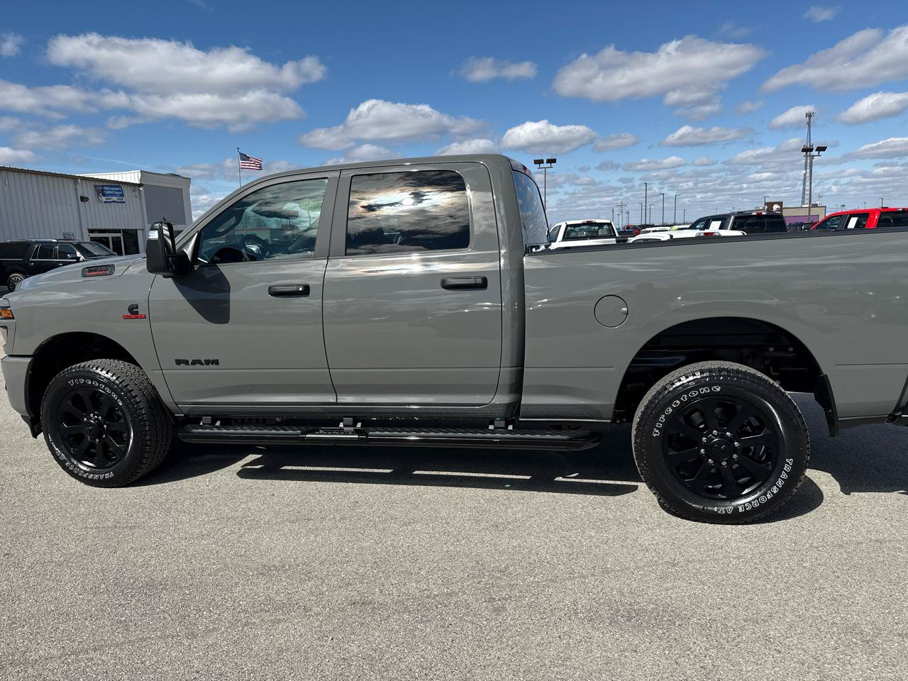 New 2026 RAM 2500 Big Horn AWD/4WD image 13