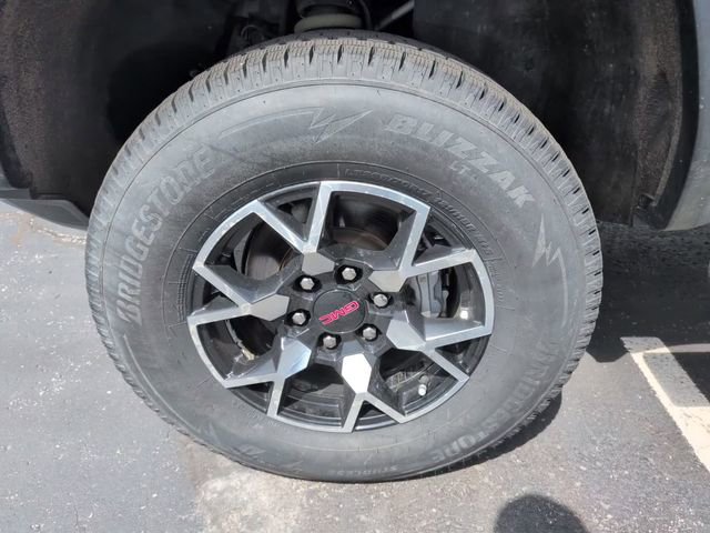 Used 2023 GMC Canyon AT4X image 11