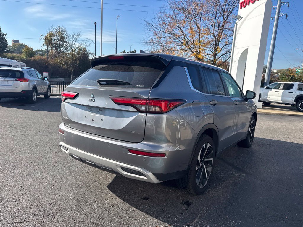 Used 2024 Mitsubishi Outlander SE AWD/4WD image 5