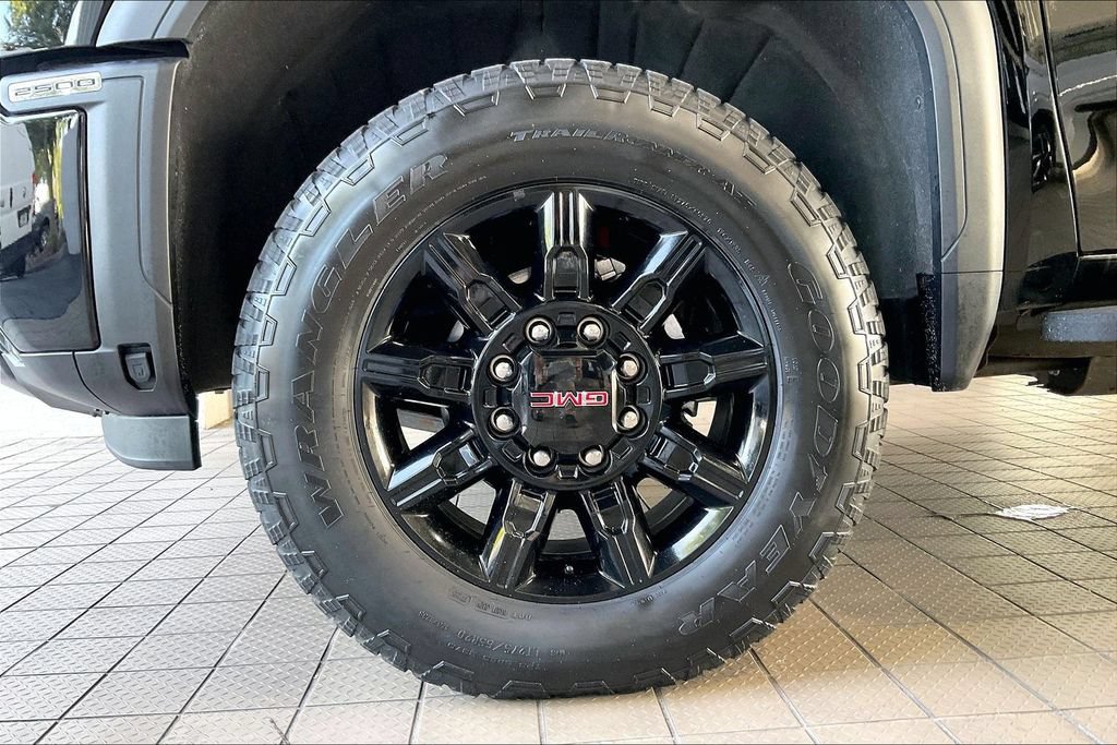 Used 2025 GMC Sierra 2500 AT4 w/ AT4 Premium Plus Package AWD/4WD image 31