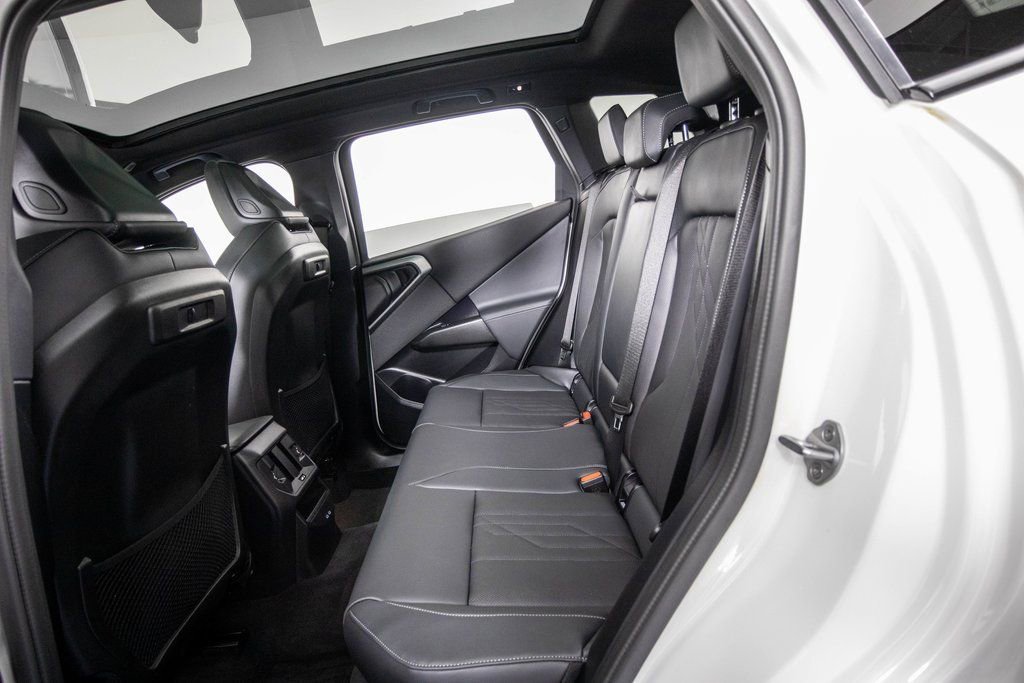 Used 2025 BMW X3 xDrive30i image 11