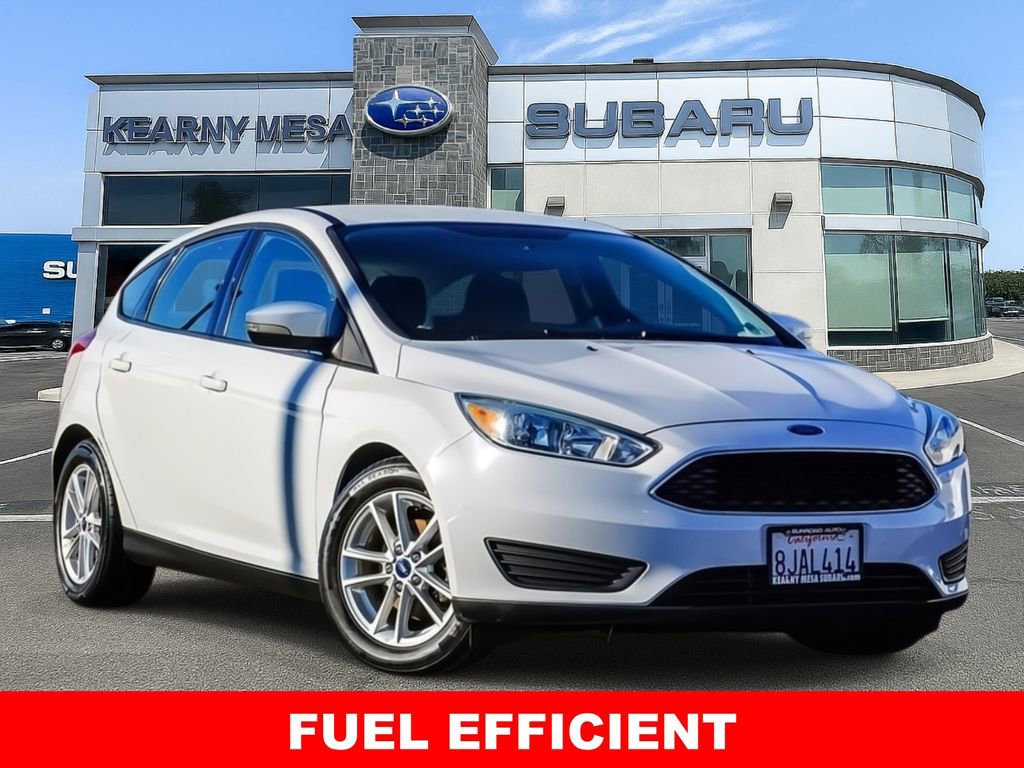Used 2015 Ford Focus SE image 1
