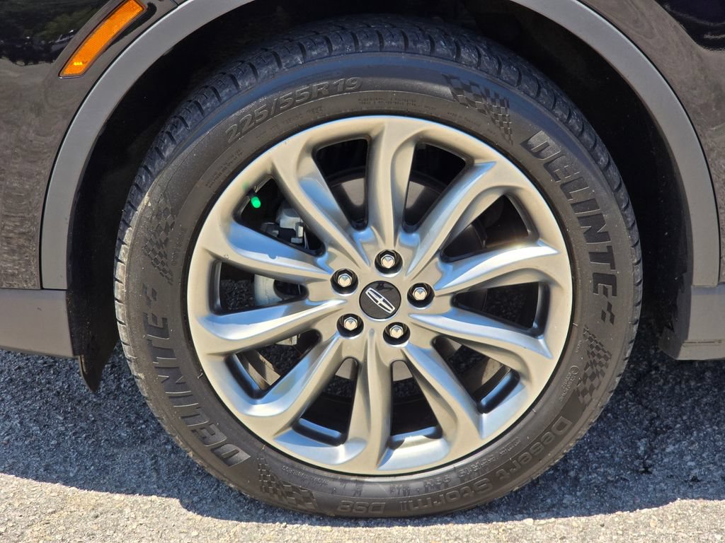 Used 2022 Lincoln Corsair FWD w/ Premium Package image 23
