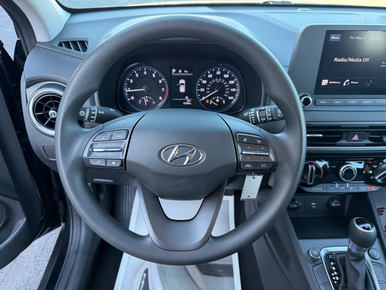 Used 2023 Hyundai Kona SE AWD/4WD image 24