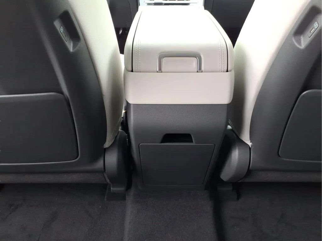 New 2026 Hyundai Santa Fe SE FWD image 12