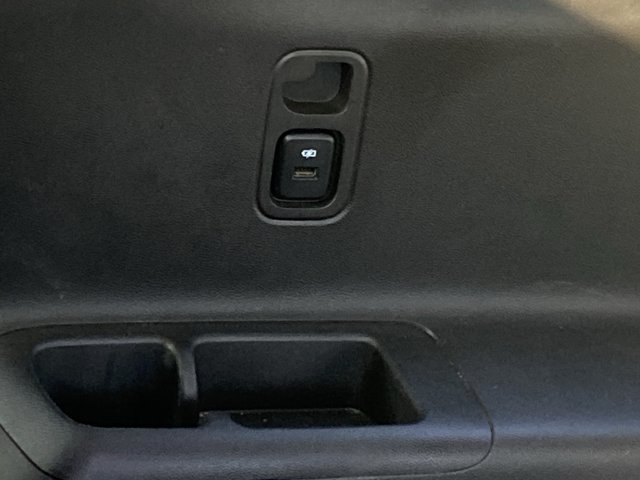 Used 2019 Chevrolet Traverse Premier AWD/4WD image 12