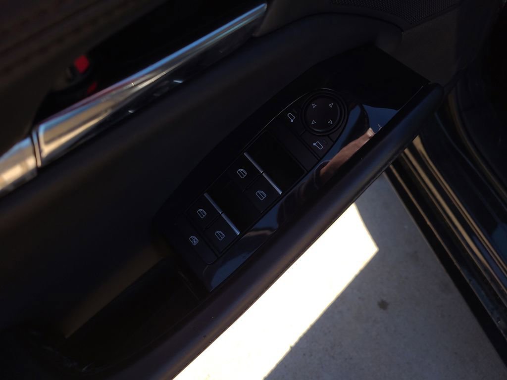 Used 2024 MAZDA MAZDA3 s image 16