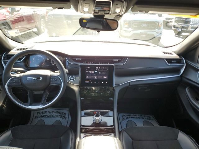 Used 2023 Jeep Grand Cherokee L Laredo AWD/4WD image 17