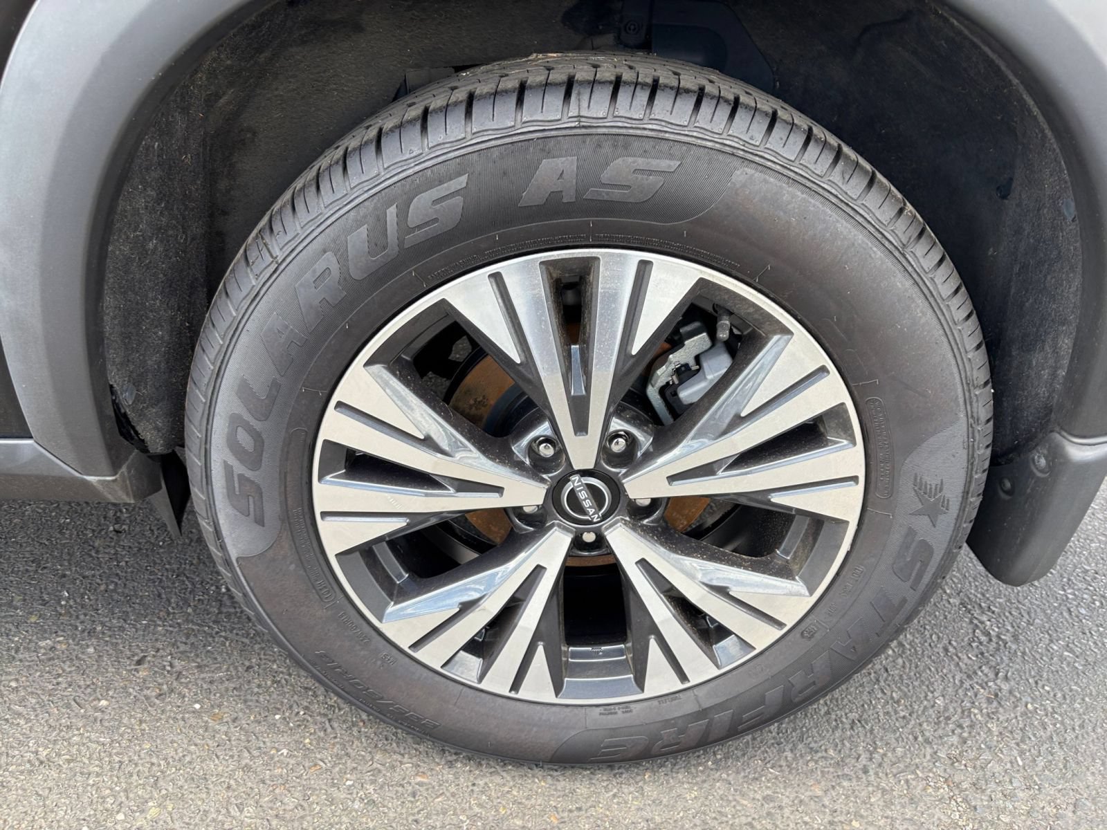 Used 2022 Nissan Rogue SV FWD image 26