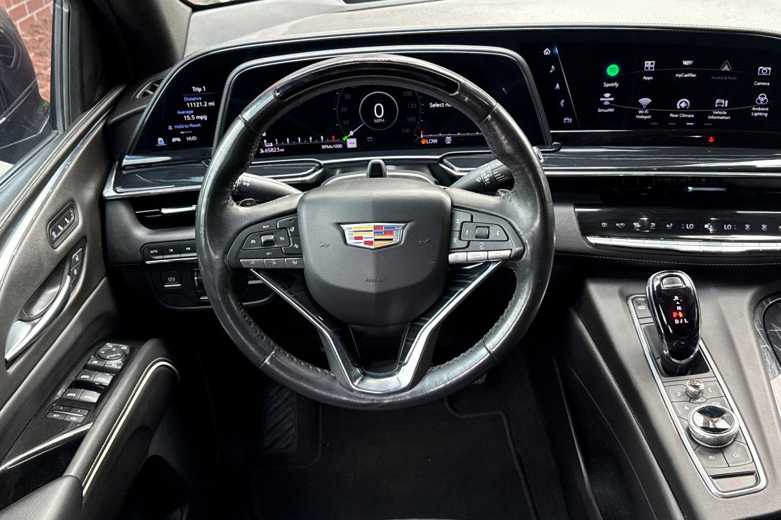 Used 2024 Cadillac Escalade Sport AWD/4WD image 18