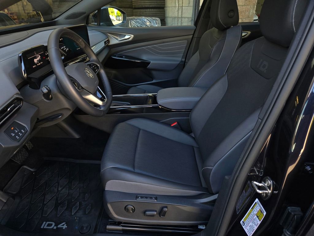 Certified 2023 Volkswagen ID.4 Pro S Plus AWD/4WD image 18