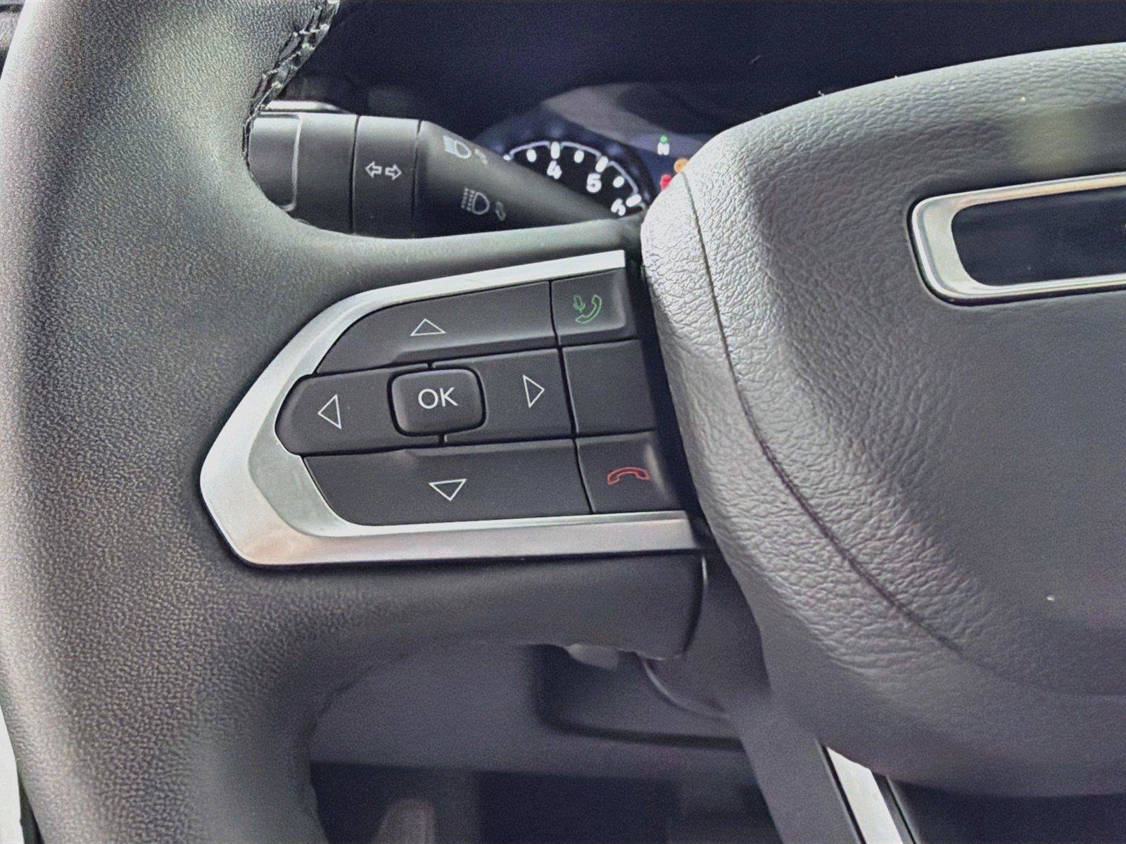 Used 2024 Jeep Compass Latitude AWD/4WD image 38