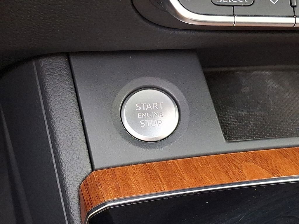 Used 2023 Audi Q5 2.0T Premium w/ Convenience Package image 24