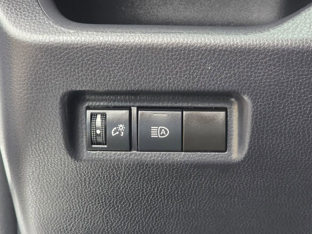 Used 2024 Toyota RAV4 LE AWD/4WD image 14