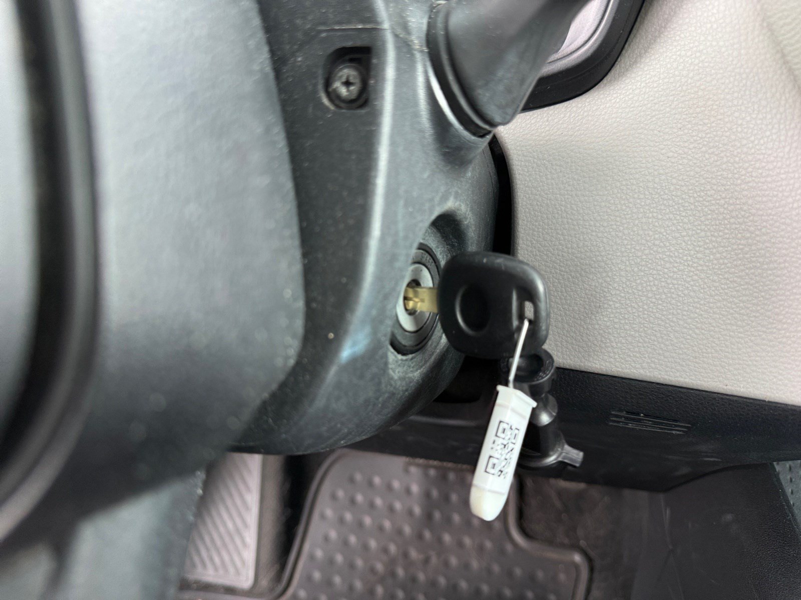 Used 2021 Toyota Corolla LE FWD image 28