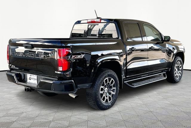 Used 2023 Chevrolet Colorado Z71 w/ Z71 Convenience Package 2 image 5