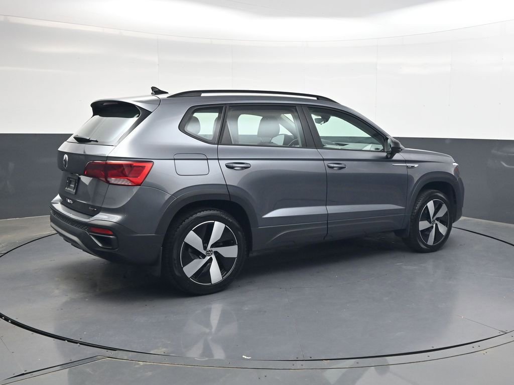 Used 2024 Volkswagen Taos S image 4