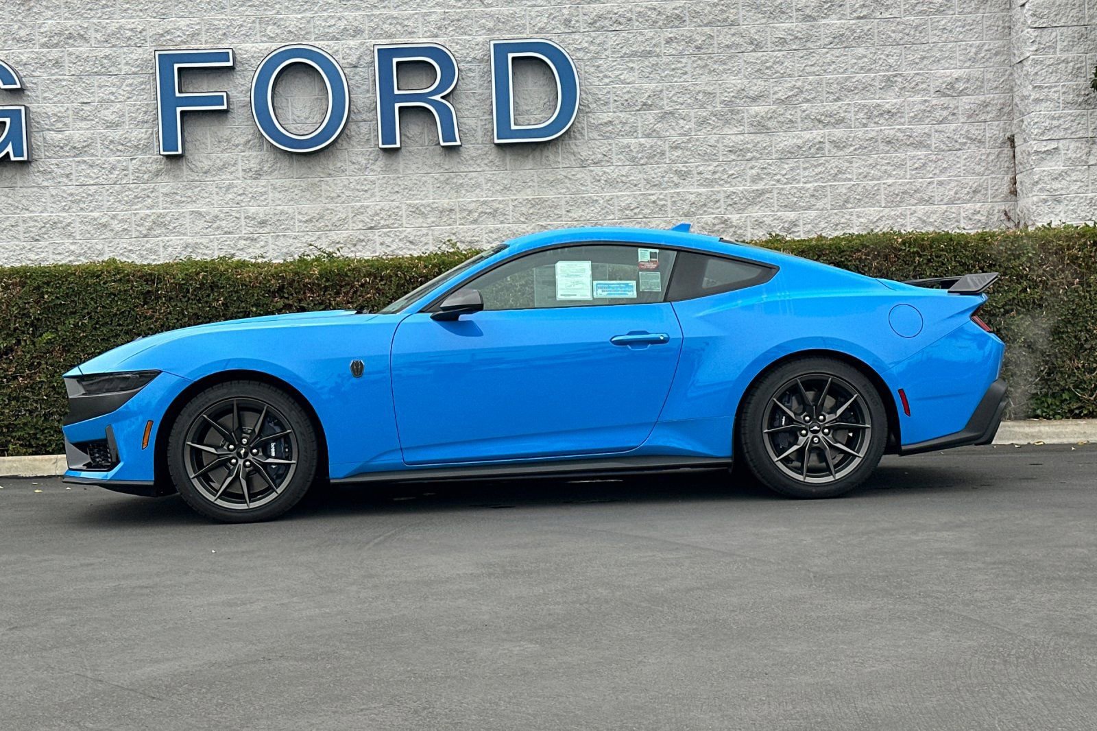 New 2025 Ford Mustang Dark Horse image 7