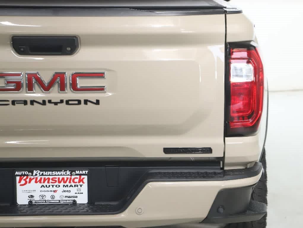 Used 2024 GMC Canyon Elevation w/ Elevation Premium Package AWD/4WD image 42
