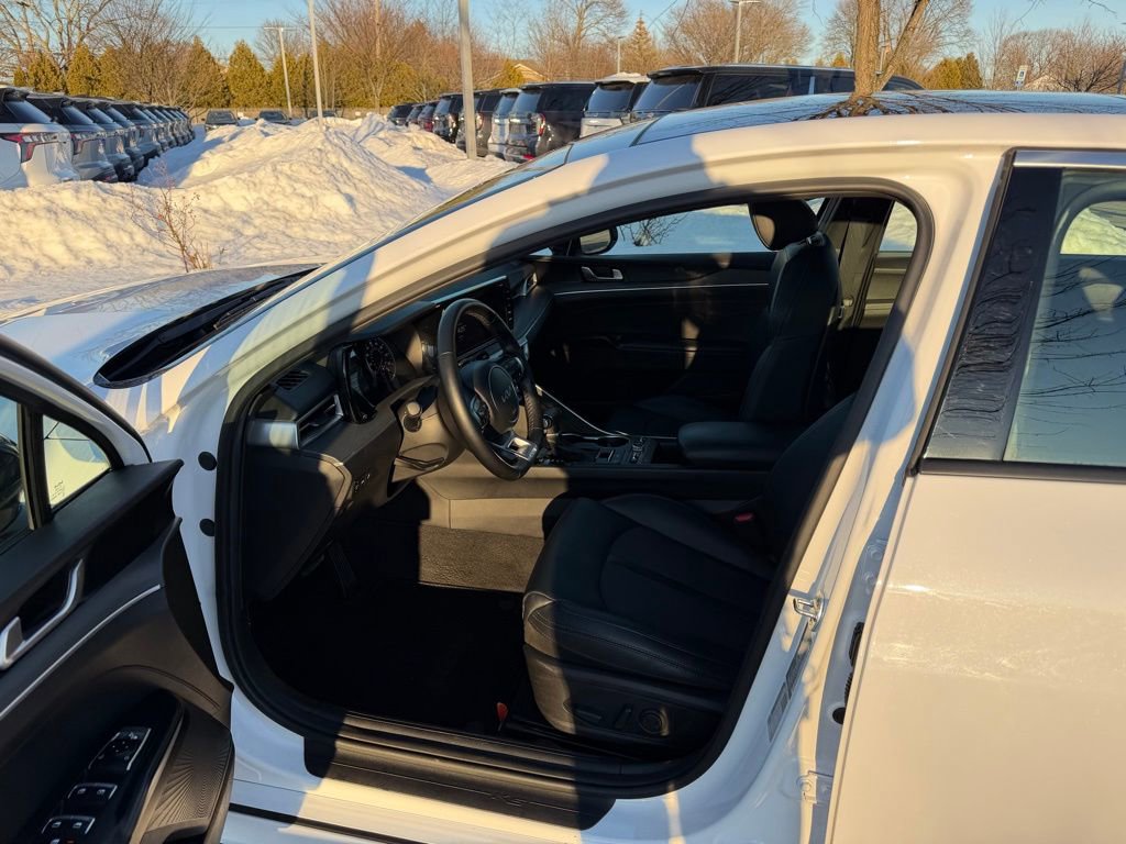Used 2023 Kia K5 GT-Line image 9