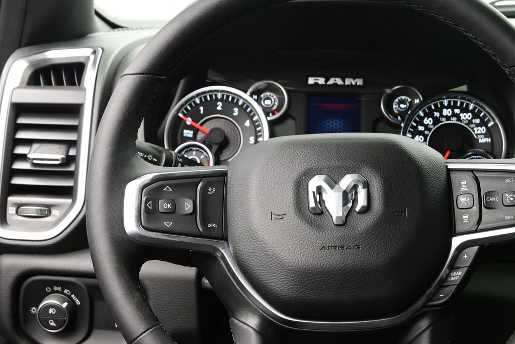 Used 2025 RAM 1500 Big Horn AWD/4WD image 26